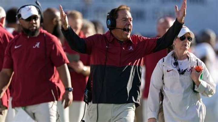 Alabama coach Nick Saban retiring