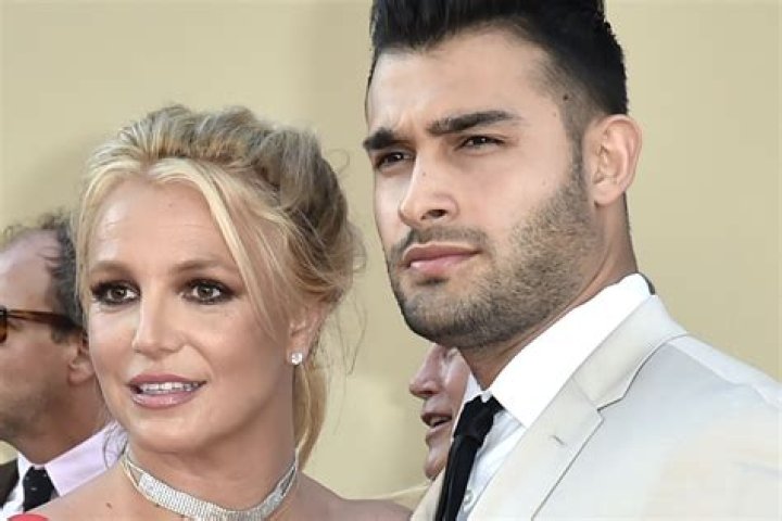 Britney Spears says she has lost her baby, a month after announcing pregnancy