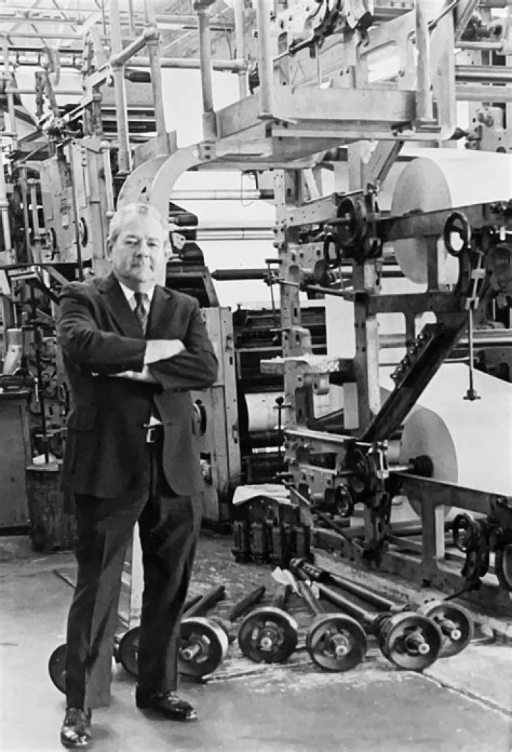 Ignacio Lozano Jr., part of publishing dynasty that founded La Opinión, dies