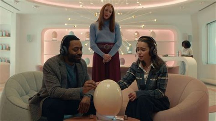 Prime Video's Upload Is a Sci-Fi Comedy You Can't Miss